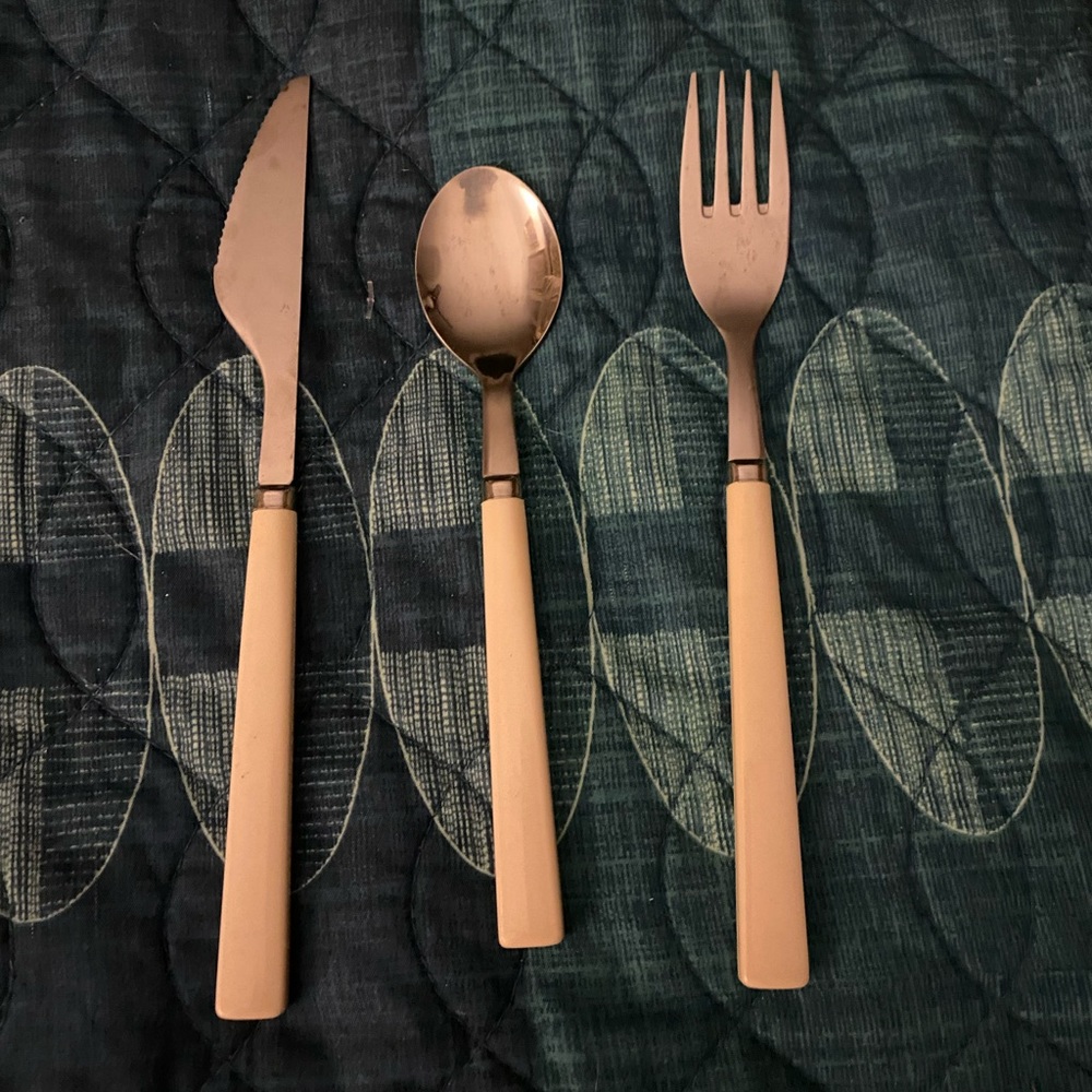 ANACAPA MCM Flatware Melamine Plastic Handle Fork Spoon Knives White 33 Pcs VTG